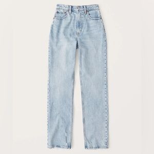 Abercrombie Curve Love Ultra High Rise 90s Straight Jean (24/00R)